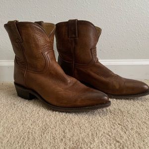 Frye Billy Short Boots. In very good condition.